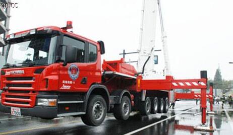 深圳消防回應開(kāi)百萬(wàn)消防車(chē)打球