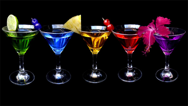 你想成為眾人焦點(diǎn)嗎？LED智能酒杯